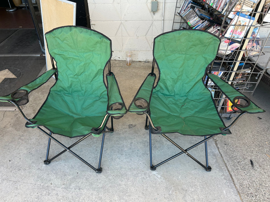 Set of 2 green folding camping chairs 34314
