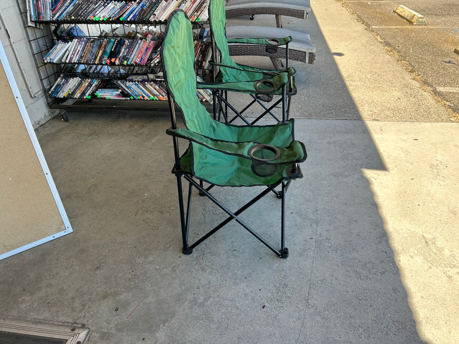 Set of 2 green folding camping chairs 34314