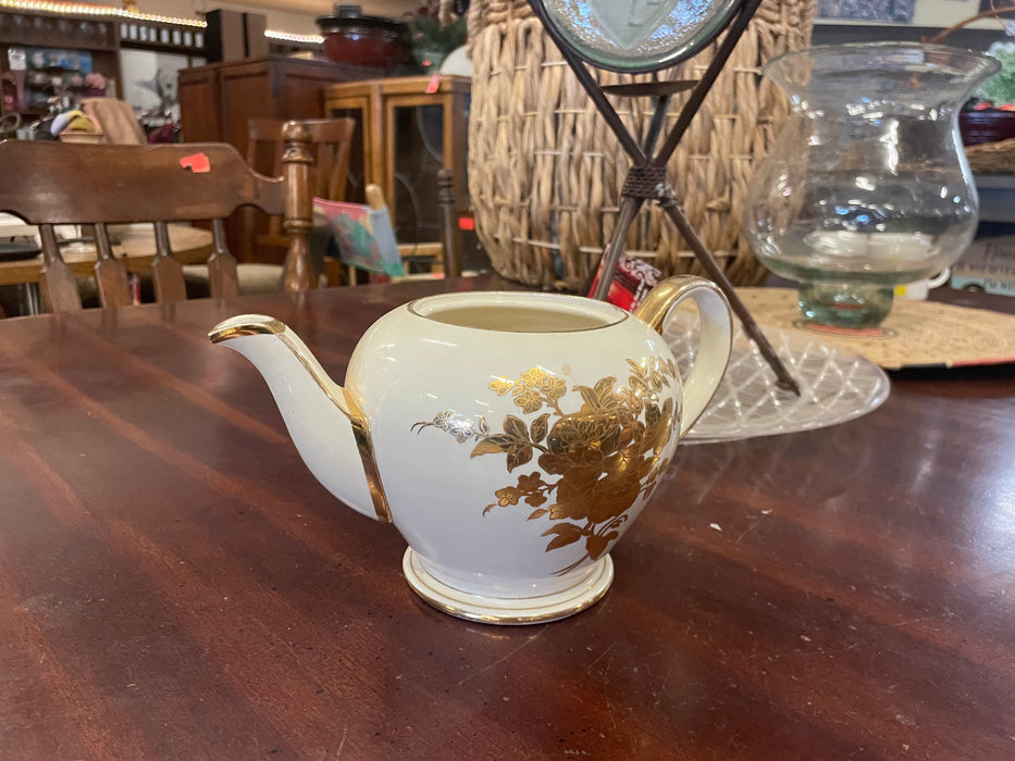 Sadler teapot 30962