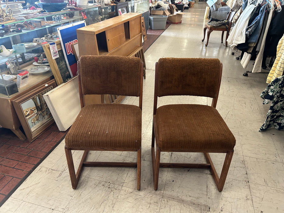 Kitchen or dining chairs with padded seats and backs 34290