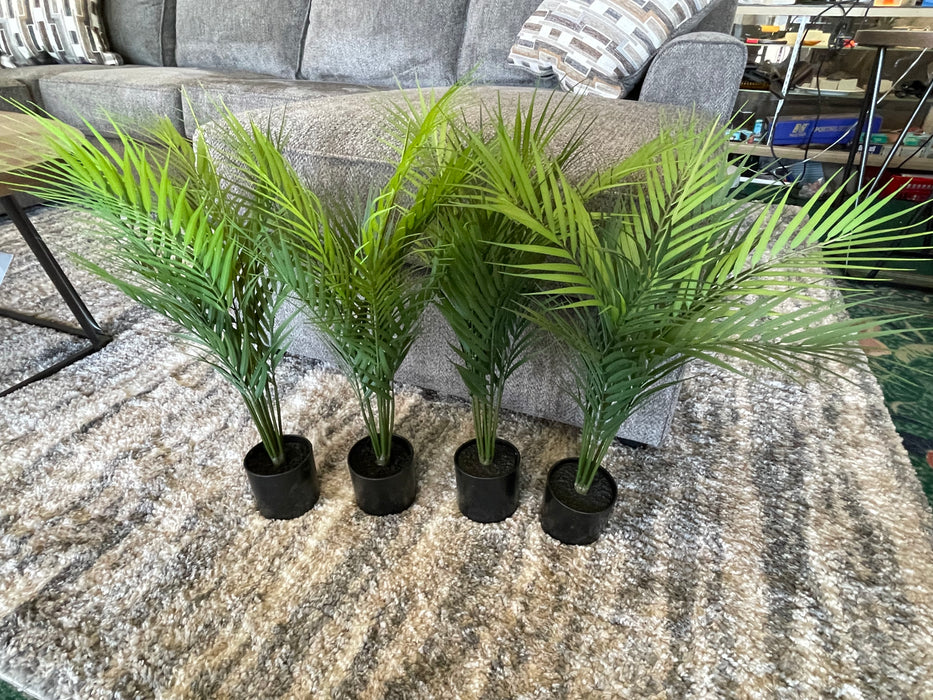 Small faux palm plants 31021