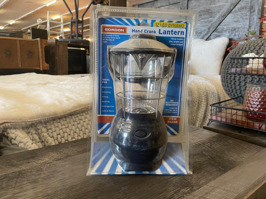 Gordon hand crank lantern new in package 32622