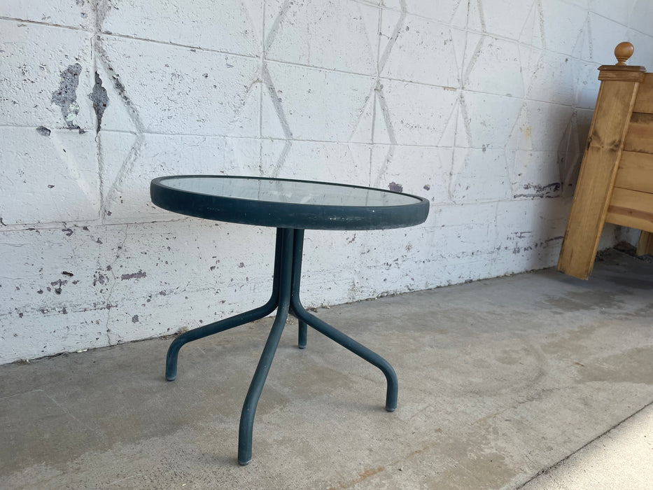 Patio side table metal with glass top 32631