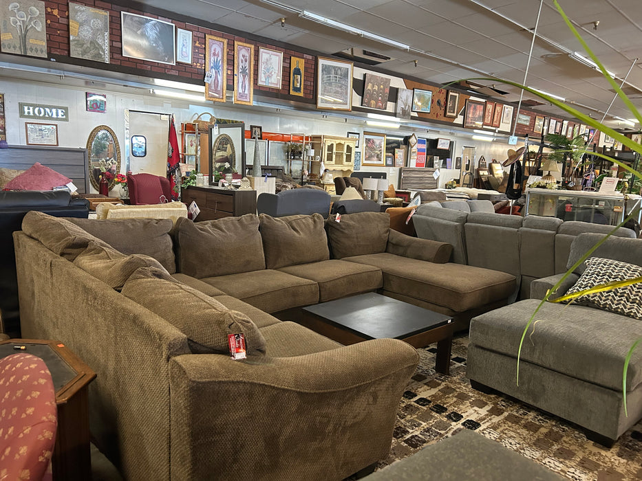 Upholstered brown large U-shaped sectional sofa couch 34333