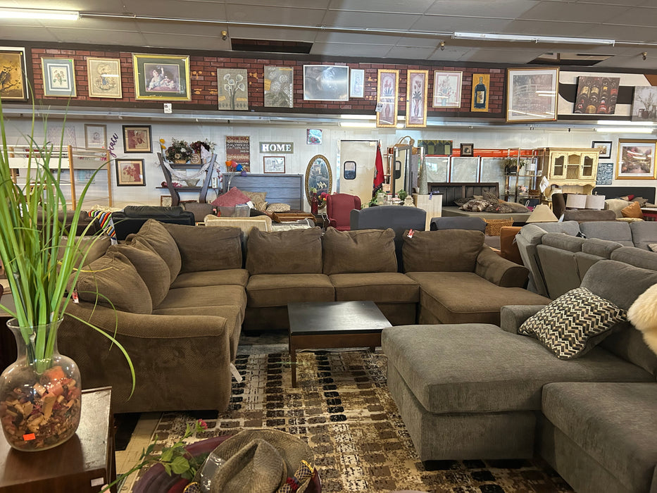 Upholstered brown large U-shaped sectional sofa couch 34333