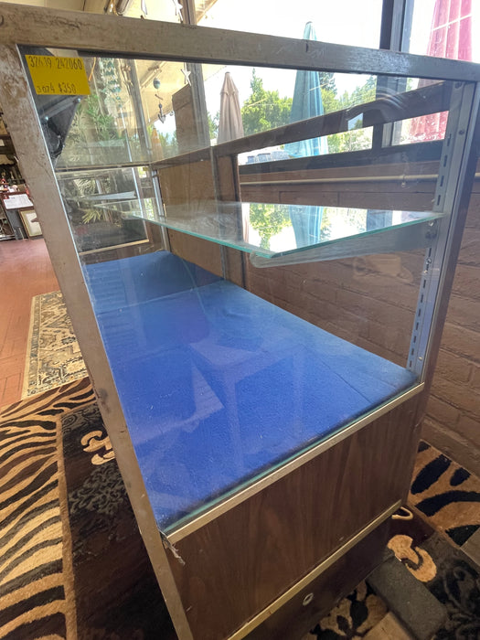 Glass display cases 32619