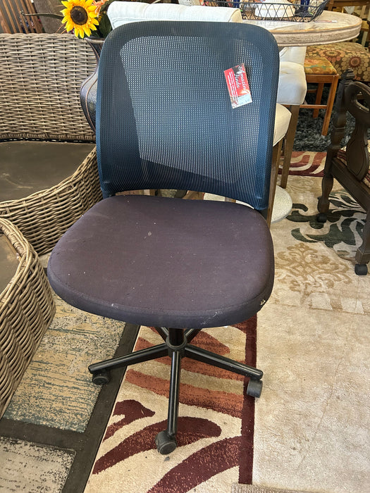 Black mesh back computer desk chair 34340
