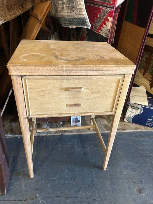 Domestic rotary sewing machine in cabinet 34346