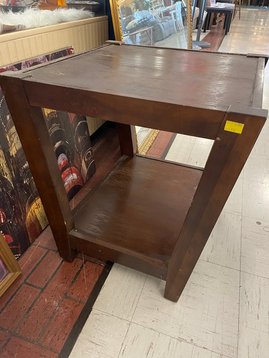 Wood end table 32660