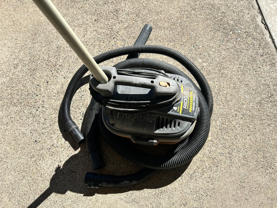 Ridgid 4 gallon shop vac 33565