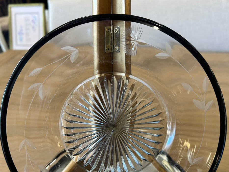 Set of 12 clear cystal black rimmed salad/dessert plates 33594