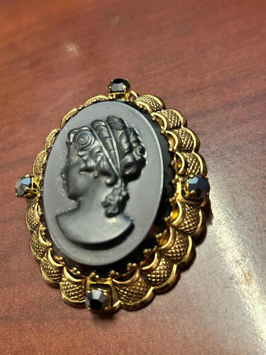 Stunning vintage large glass mirror cameo brooch 33621