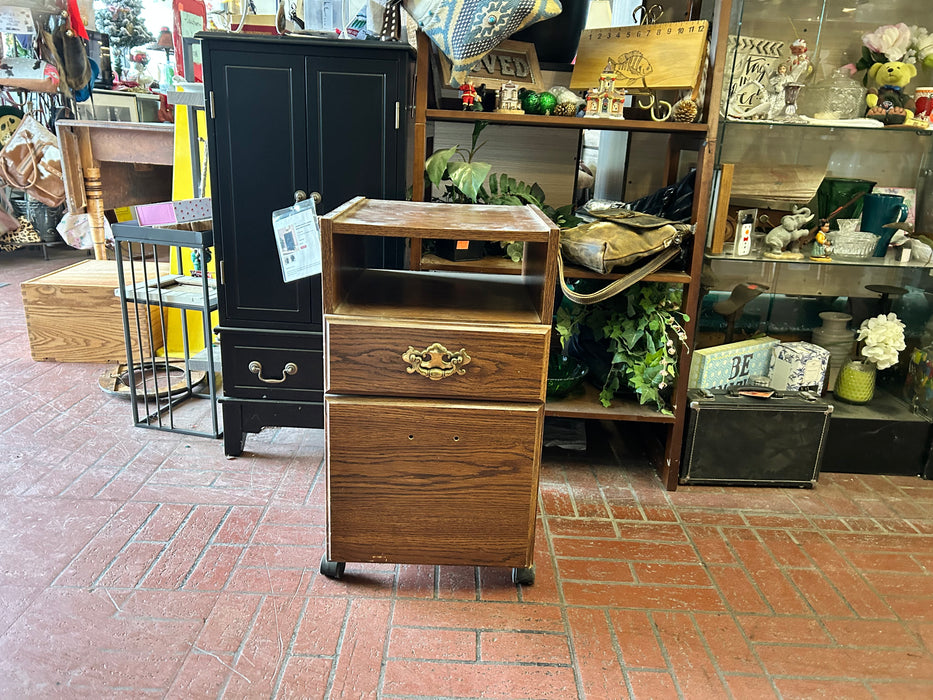 2 file drawer wood filing cabinet on casters 33652