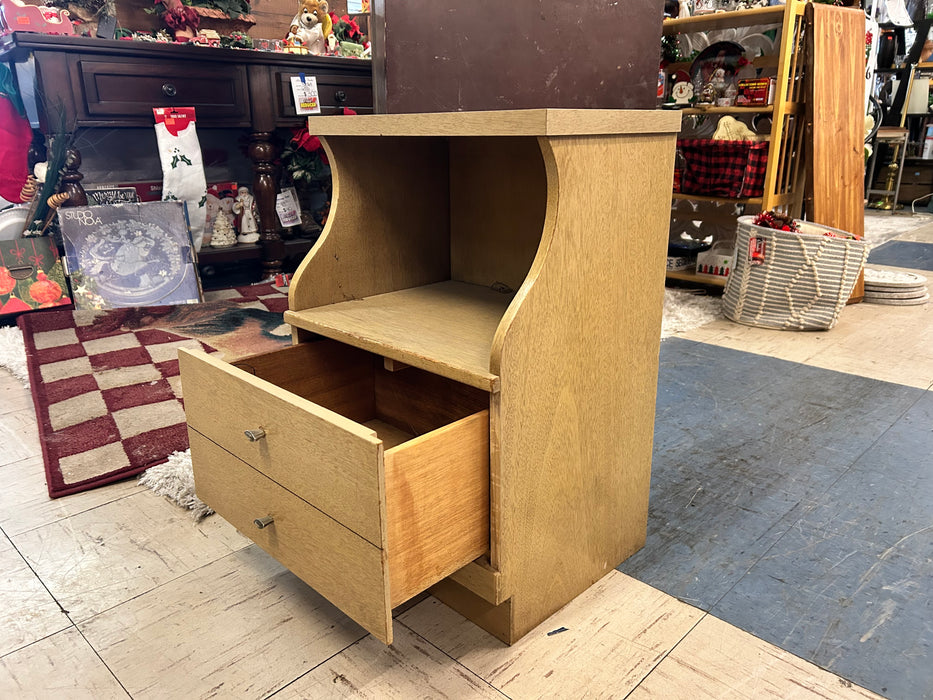 1 drawer Harmony House mid century nightstand 33673