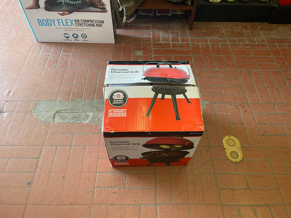 Portable charcoal grill 32215