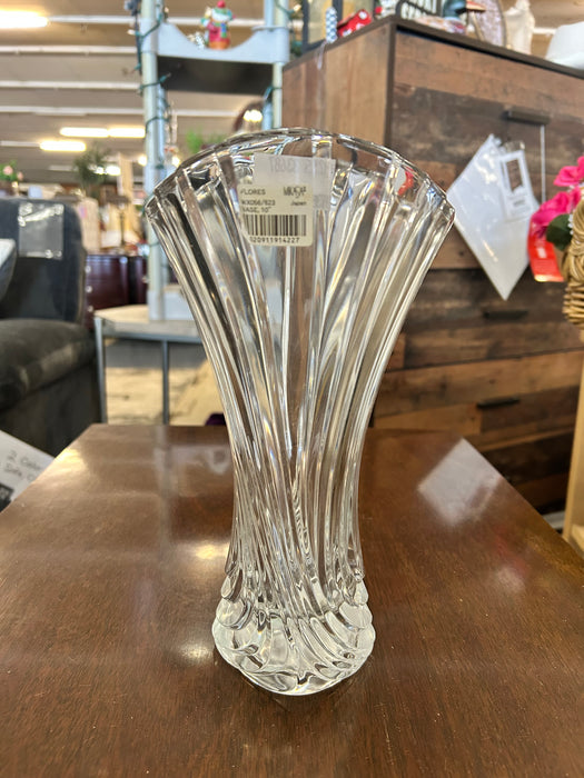 Mikasa crystal flores vase 33687
