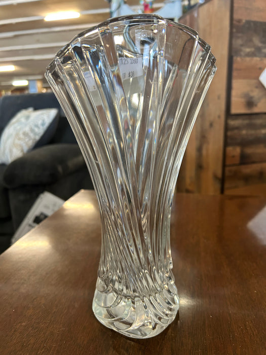Mikasa crystal flores vase 33687