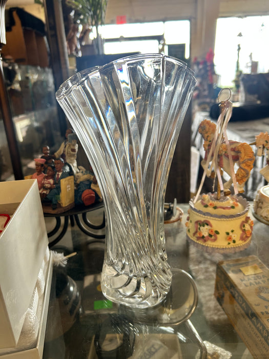Mikasa crystal flores vase 33687