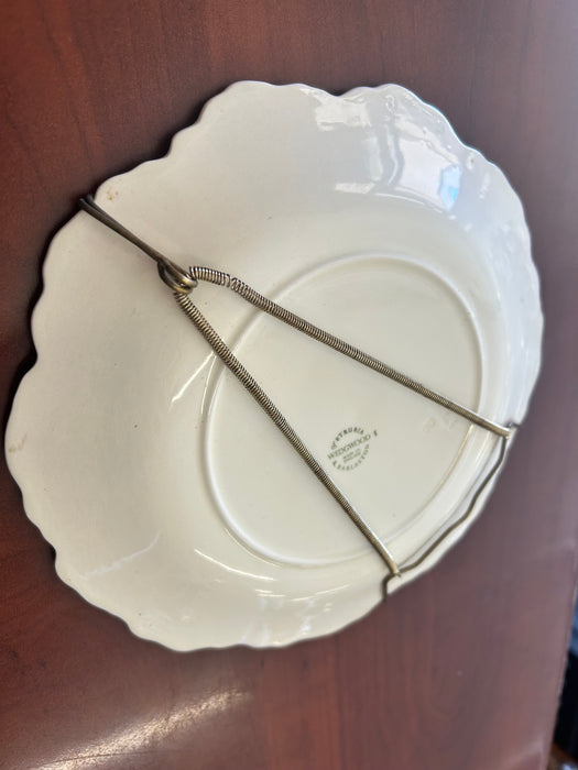 Vintage Wedgwood embossed ceramic grape leaf  luncheon plate MCM 33694