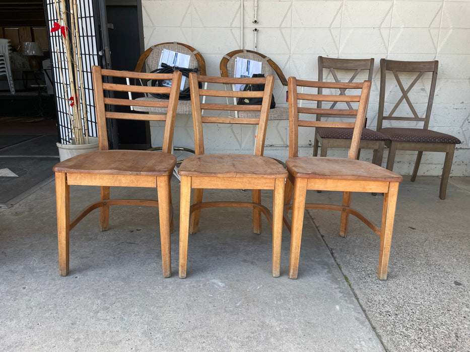 Wood kitchen or dining chairs 32237