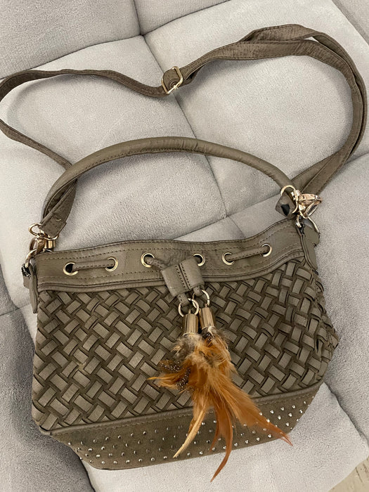 Woven leather/feather purse 32463