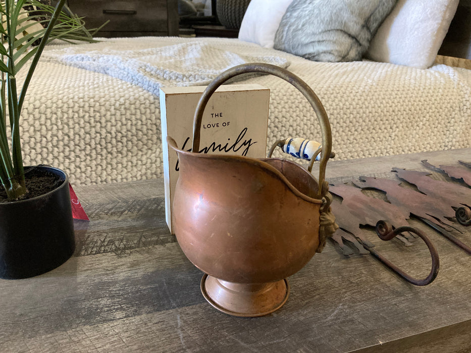 Mini copper and brass coal scuttle with lion accent 32478