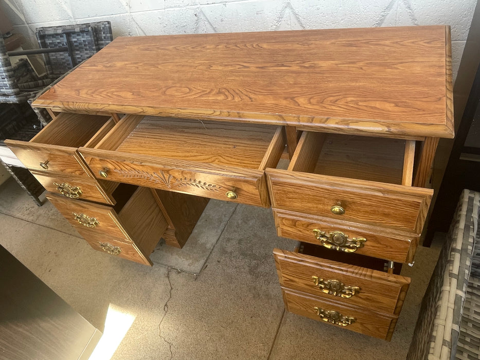 Wood student desk with 5 drawers 32511