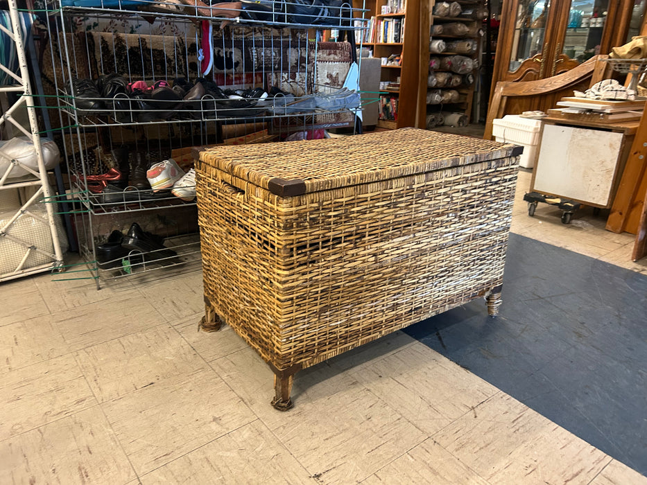 Woven rattan storage trunk hope chest 34231