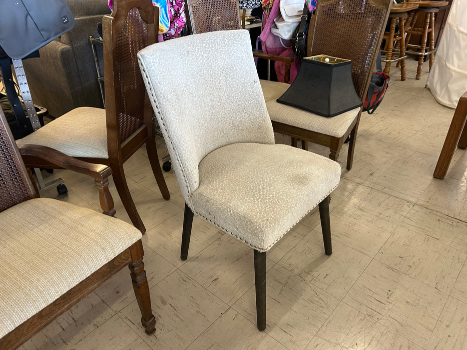 Upholstered kitchen or dining chair with tapered legs 34235