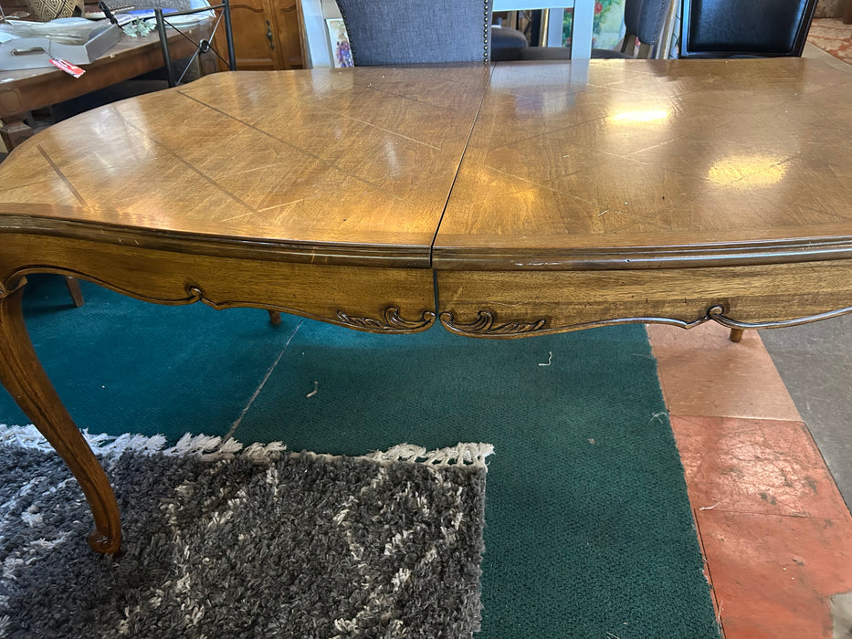French Provincial style kitchen or dining table 34240