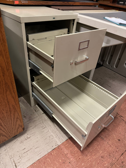 Beige metal 2 file drawer filing cabinets 32537