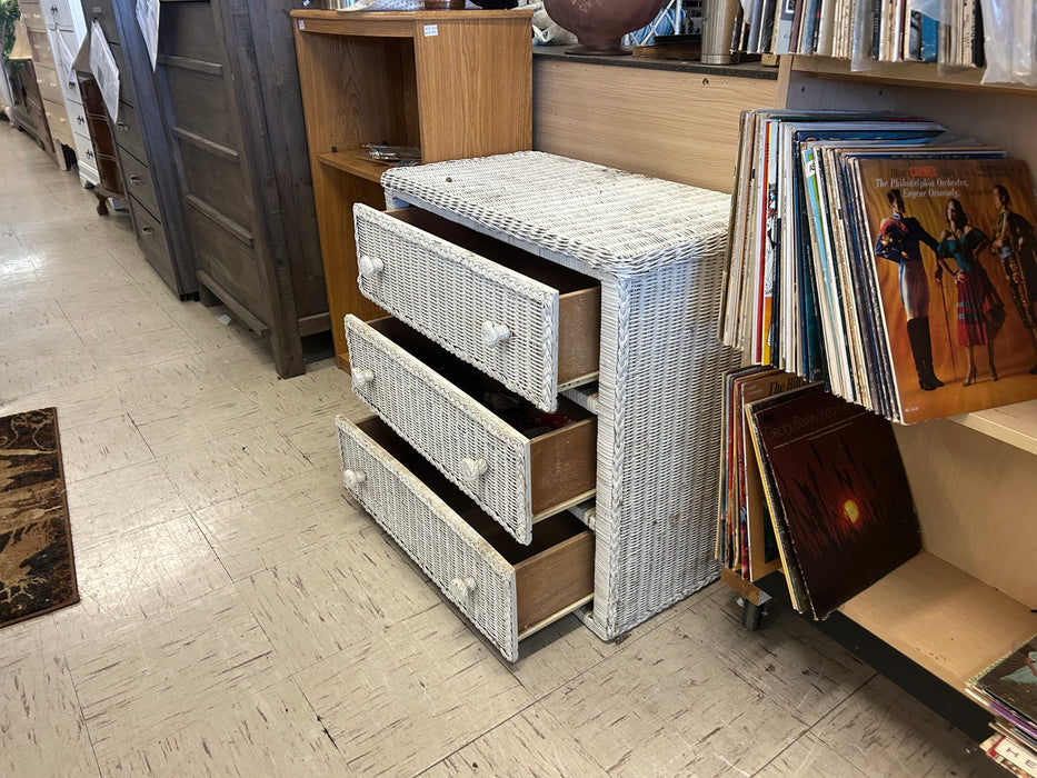 White wicker 3 drawer dresser 34241