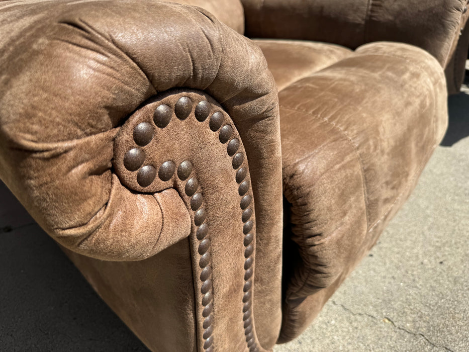 Brown nail studded rocker recliners 32578