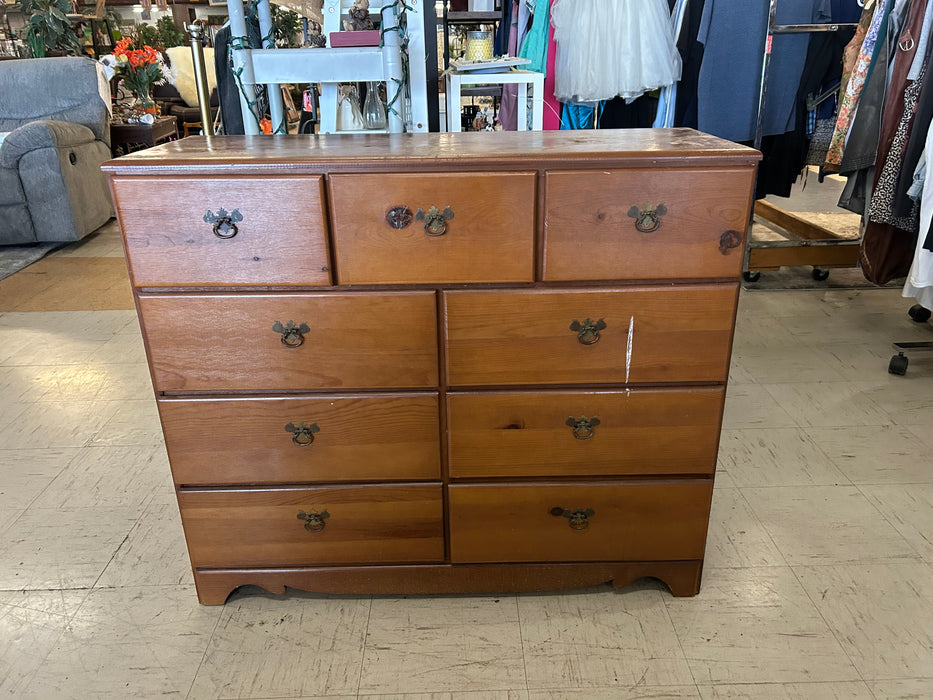 9 drawer wood dresser 34262