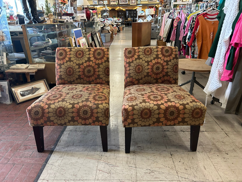 Armless accent chairs 34263