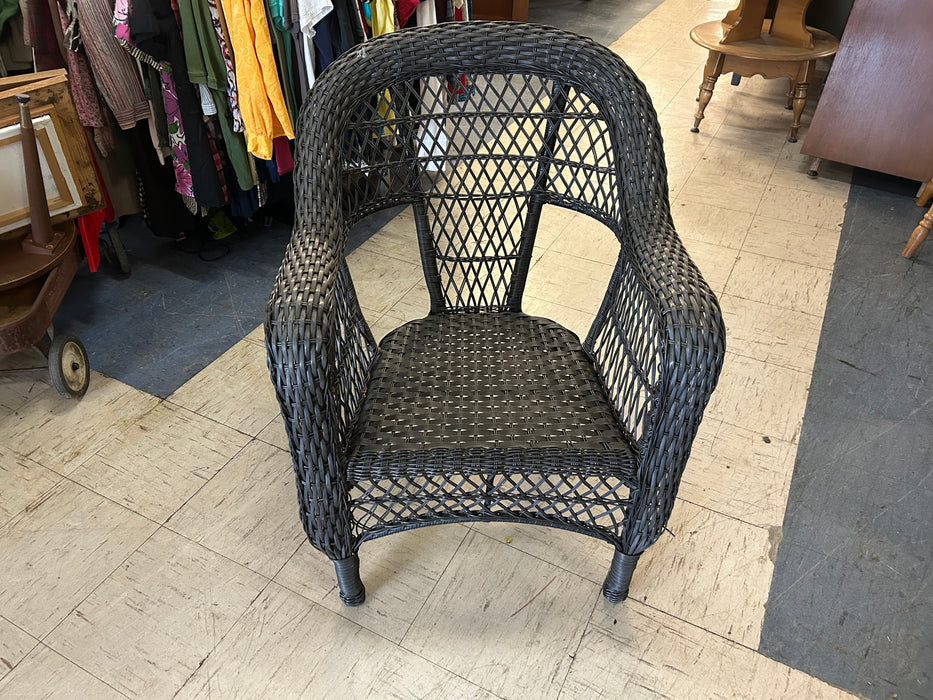 Wicker patio arm chair for indoors or outdoor 34265