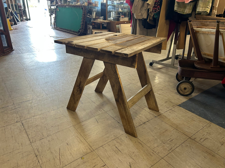 Rustic side end table 34271