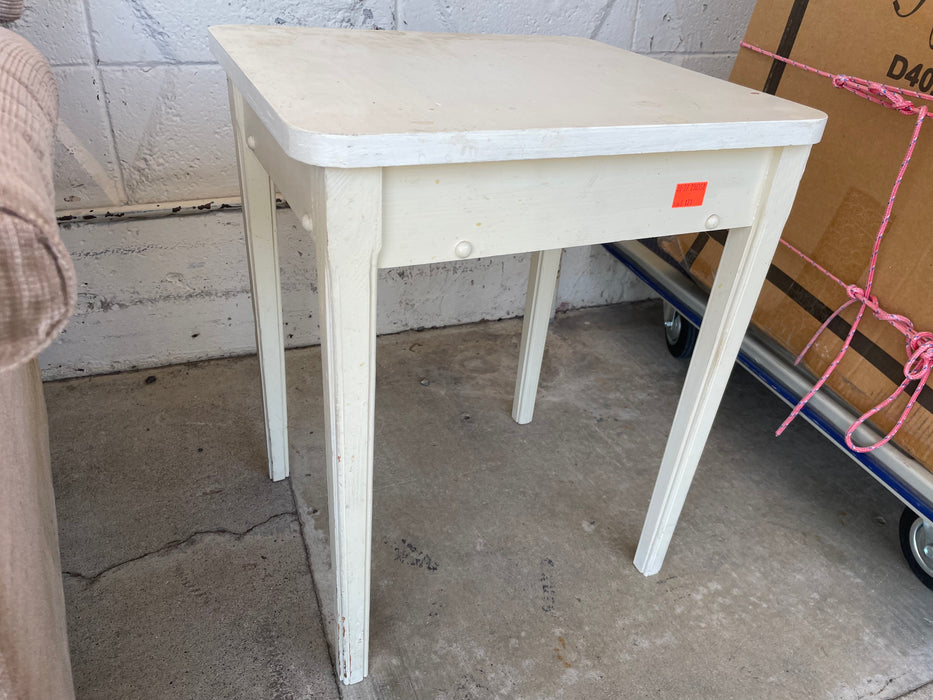 Small white side end table 30927