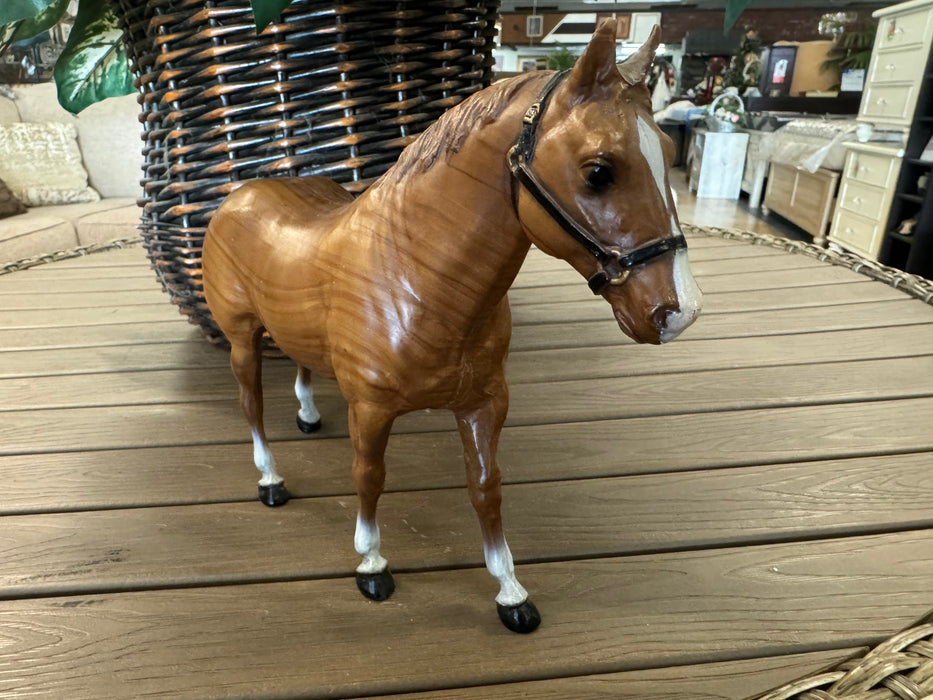 Breyer horse figurine 33214