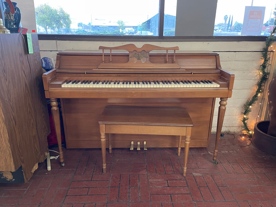 Wurlitzer piano with bench 33201