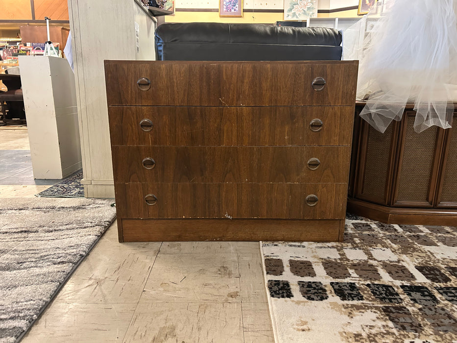 4 drawer chest dresser 33962
