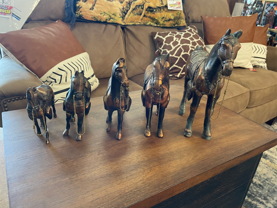 1960s Metal copper/bronze toned horses 5pc set 33202