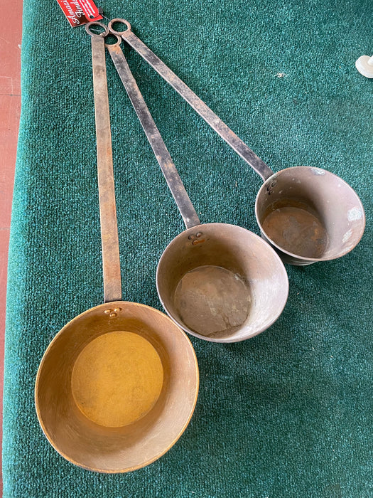 Set of 3 vintage ladles 33225