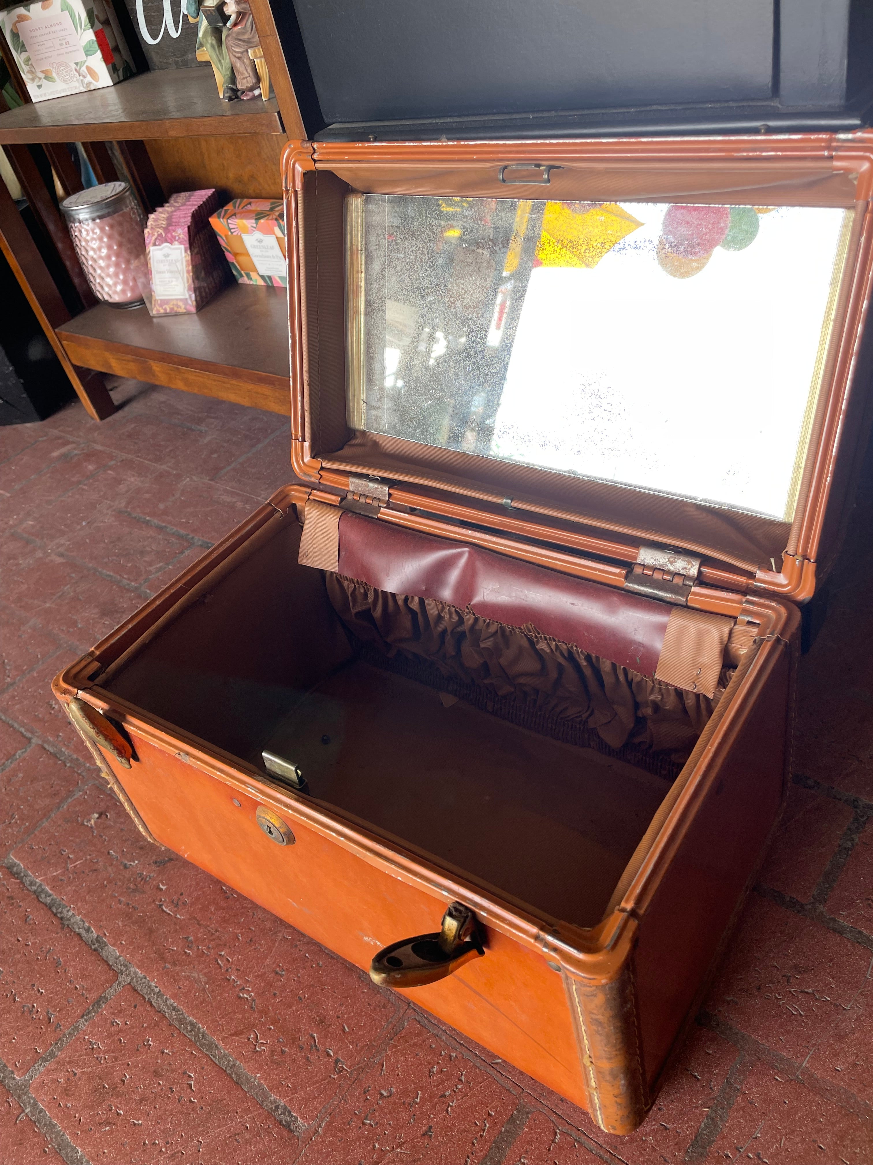 Vintage Samsonite small hardshell travel case 31635