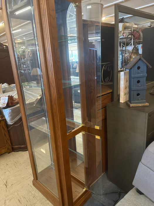 Wood/leaded glass lighted curio cabinet 33022