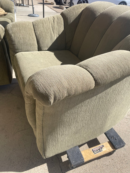 Easy chair upholstered sage green 33032