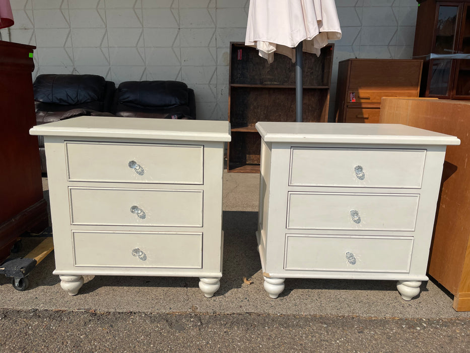 3 drawer off white nightstands 33120