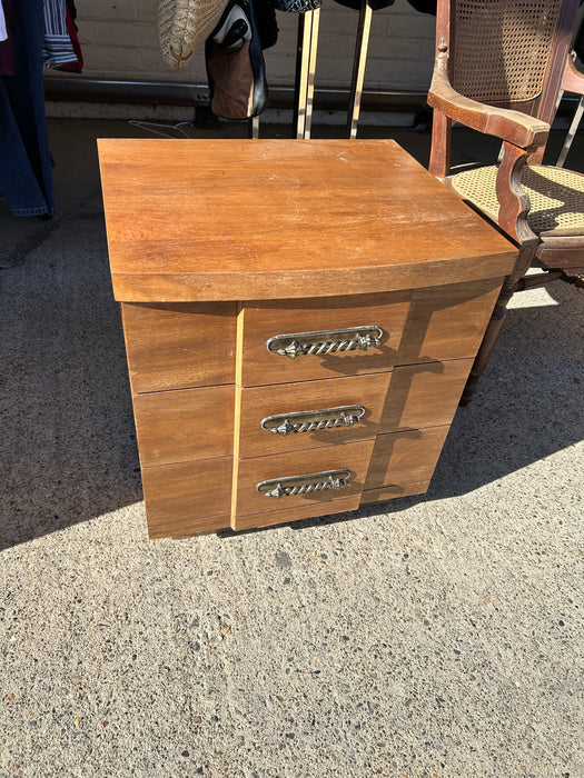 Ramseur 3 drawer nightstand 33912