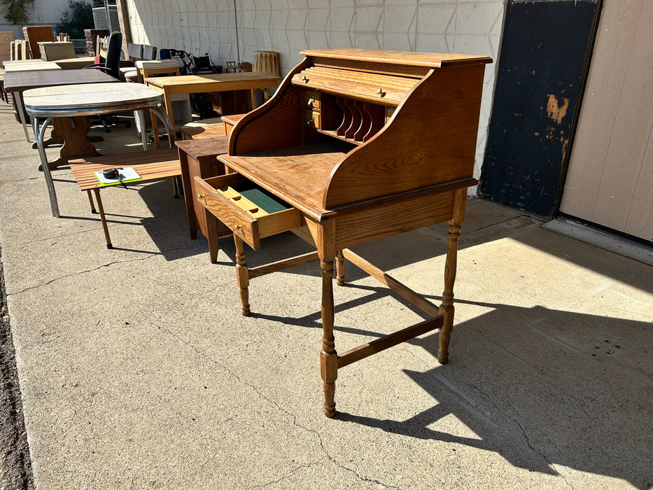 Small rolltop roll top desk 33917