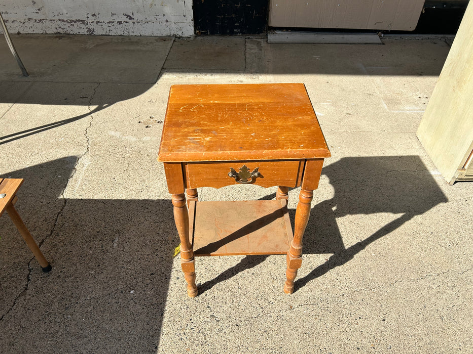 Wood 1 drawer side table/ end table 33924